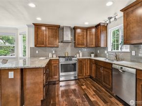 3830 165th Place SE, Bellevue WA 98008