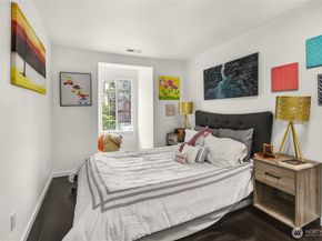 3830 165th Place SE, Bellevue WA 98008