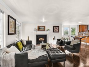 3830 165th Place SE, Bellevue WA 98008