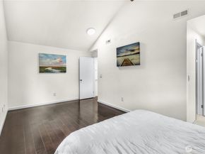 3830 165th Place SE, Bellevue WA 98008