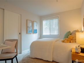 16704 NE 102nd Place, Redmond WA 98052