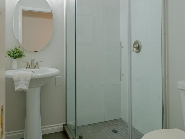 16704 NE 102nd Place, Redmond WA 98052