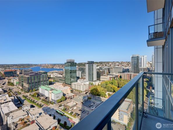 2510 6th Avenue 2510, Seattle WA 98121