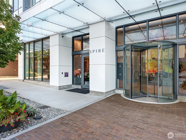 2510 6th Avenue 2510, Seattle WA 98121
