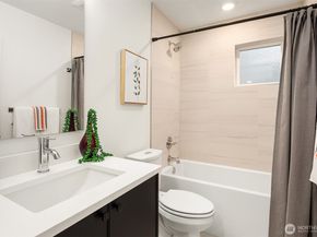 9029 8th Avenue NW C, Seattle WA 98117