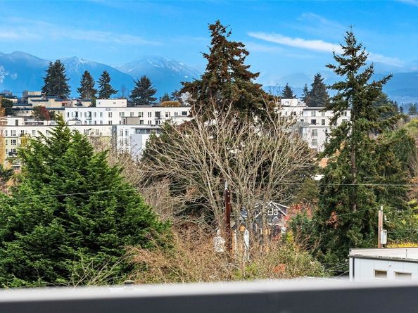 9029 8th Avenue NW C, Seattle WA 98117