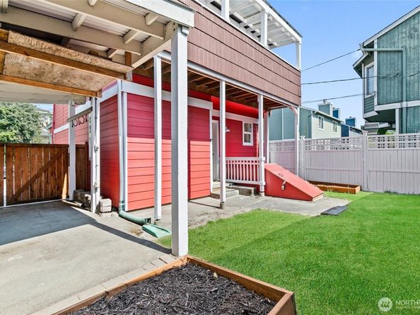 1913 E Spruce Street, Seattle WA 98122