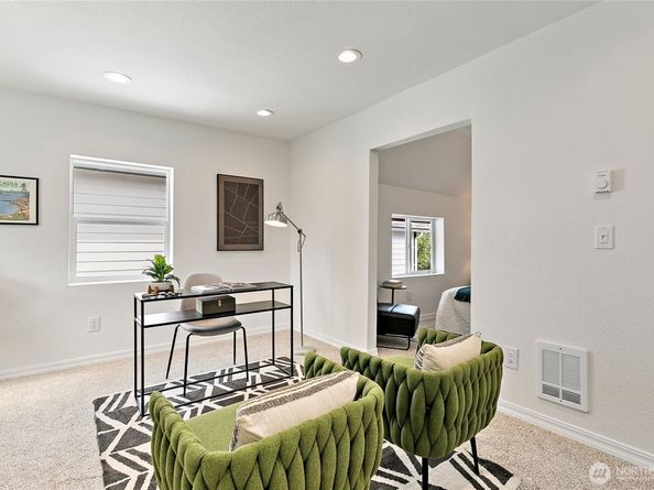 1913 E Spruce Street, Seattle WA 98122