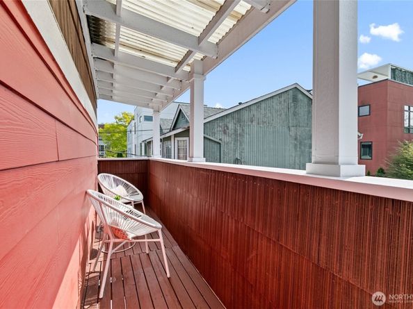 1913 E Spruce Street, Seattle WA 98122