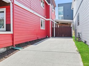 1913 E Spruce Street, Seattle WA 98122