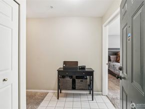 2001 120th Place SE 2204, Everett WA 98208