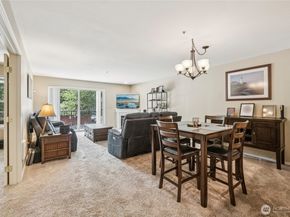 2001 120th Place SE 2204, Everett WA 98208