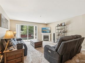 2001 120th Place SE 2204, Everett WA 98208