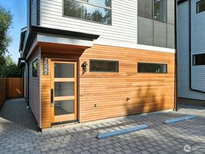 7522 31st Avenue NE, Seattle WA 98115