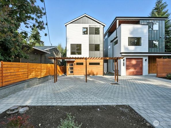 7522 31st Avenue NE, Seattle WA 98115