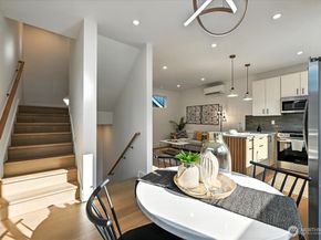7522 31st Avenue NE, Seattle WA 98115