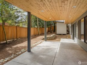 9222 116th Avenue NE, Kirkland WA 98033