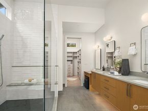 9222 116th Avenue NE, Kirkland WA 98033