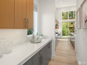 9222 116th Avenue NE, Kirkland WA 98033