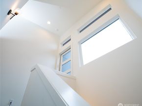 2624 Eastlake Avenue E B, Seattle WA 98102