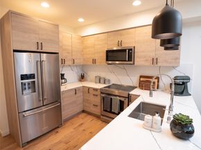 2624 Eastlake Avenue E B, Seattle WA 98102