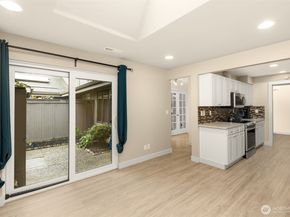 14226 NE 2nd Place 65, Bellevue WA 98007