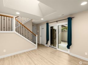 14226 NE 2nd Place 65, Bellevue WA 98007