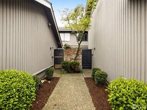 14226 NE 2nd Place 65, Bellevue WA 98007