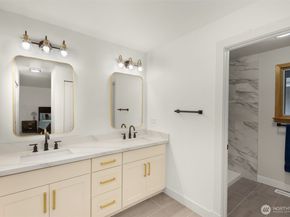 14226 NE 2nd Place 65, Bellevue WA 98007