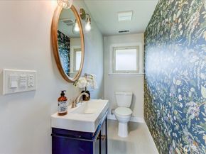 3228 57th Avenue SW, Seattle WA 98116