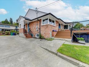 3228 57th Avenue SW, Seattle WA 98116