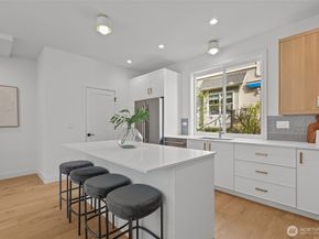 2220 A NW 62nd Street, Seattle WA 98107