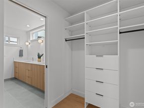 2220 A NW 62nd Street, Seattle WA 98107