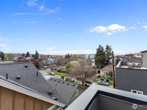 2220 A NW 62nd Street, Seattle WA 98107