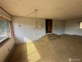 1307 N Lake Stickney Drive, Lynnwood WA 98087