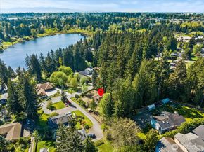 1307 N Lake Stickney Drive, Lynnwood WA 98087