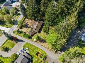1307 N Lake Stickney Drive, Lynnwood WA 98087