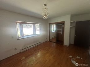 1307 N Lake Stickney Drive, Lynnwood WA 98087