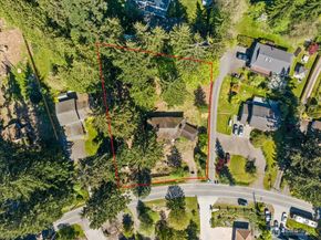1307 N Lake Stickney Drive, Lynnwood WA 98087