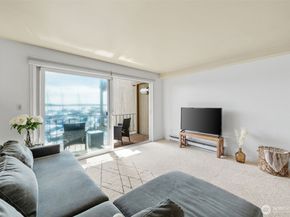 65 Kirkland Avenue 202, Kirkland WA 98033