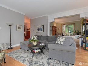 12117 Clearview Drive, Edmonds WA 98026