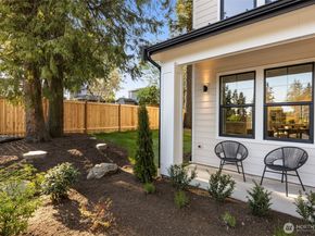 11608 NE 92nd Street, Kirkland WA 98033