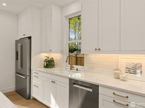 11608 NE 92nd Street, Kirkland WA 98033