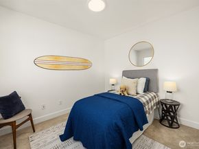 1032 272nd Place SE, Sammamish WA 98075