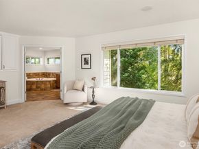 1032 272nd Place SE, Sammamish WA 98075