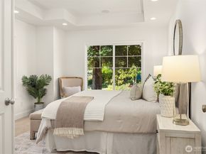 1032 272nd Place SE, Sammamish WA 98075
