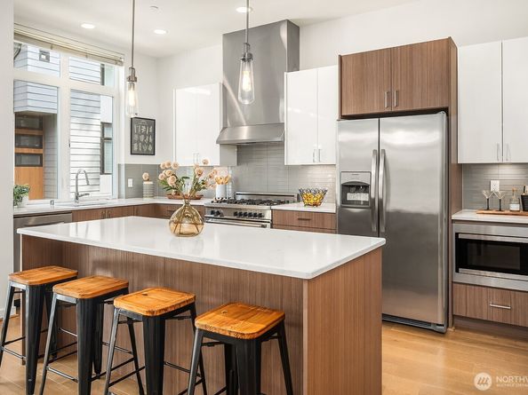 170 107th Court SE, Bellevue WA 98004