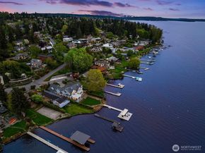 1811 1/2 10th Street W, Kirkland WA 98033