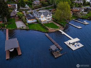 1811 1/2 10th Street W, Kirkland WA 98033