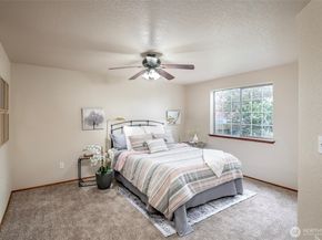 345 White River Drive, Pacific WA 98047